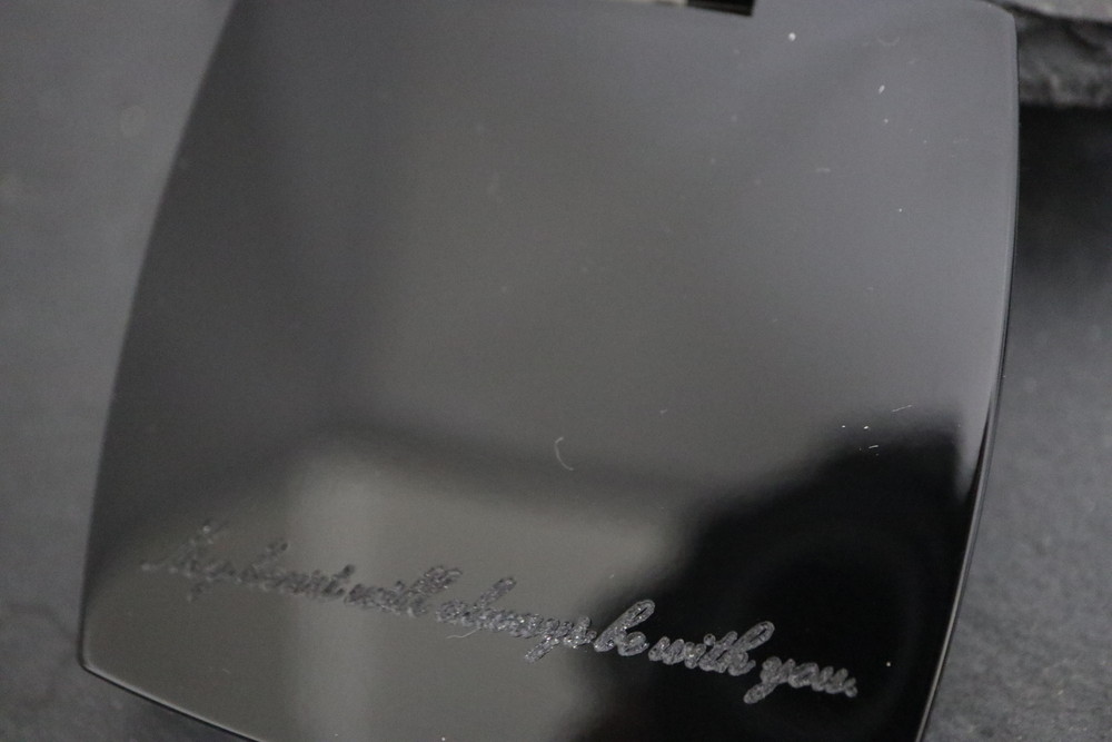 名入れ　即日　横浜　全国　シャネル　鏡　2