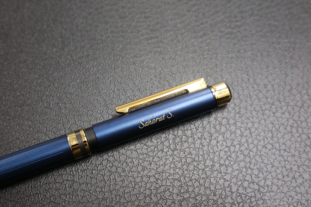 名入れ　即日　当日受け取り　当日　持ち込み 東京　関東　神奈川　横浜　大阪　名古屋　福岡　都内　秋葉原　名入れ　即日　刻印 レーザー 切削 名前入れ 彫刻 ハヤブサ　ボールペン　指輪　リング　プレゼント　全国発送 　時計　ゴルフ ネームタグ 万年筆　ジッポ　鉄道時計　全国発送　ボールペン